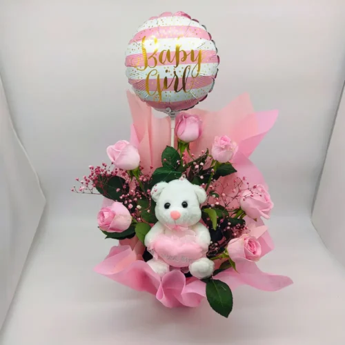 Ανθοσύνθεση δώρου για κορίτσι με ροζ τριαντάφυλλα, λούτρινο και μπαλόνι Baby Girl - Dragatakis Flowers.